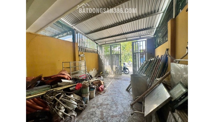 Nhà Mặt tiền SHR Đ.8m 240m2, Nở hậu – Song Hành Hóc Môn SS